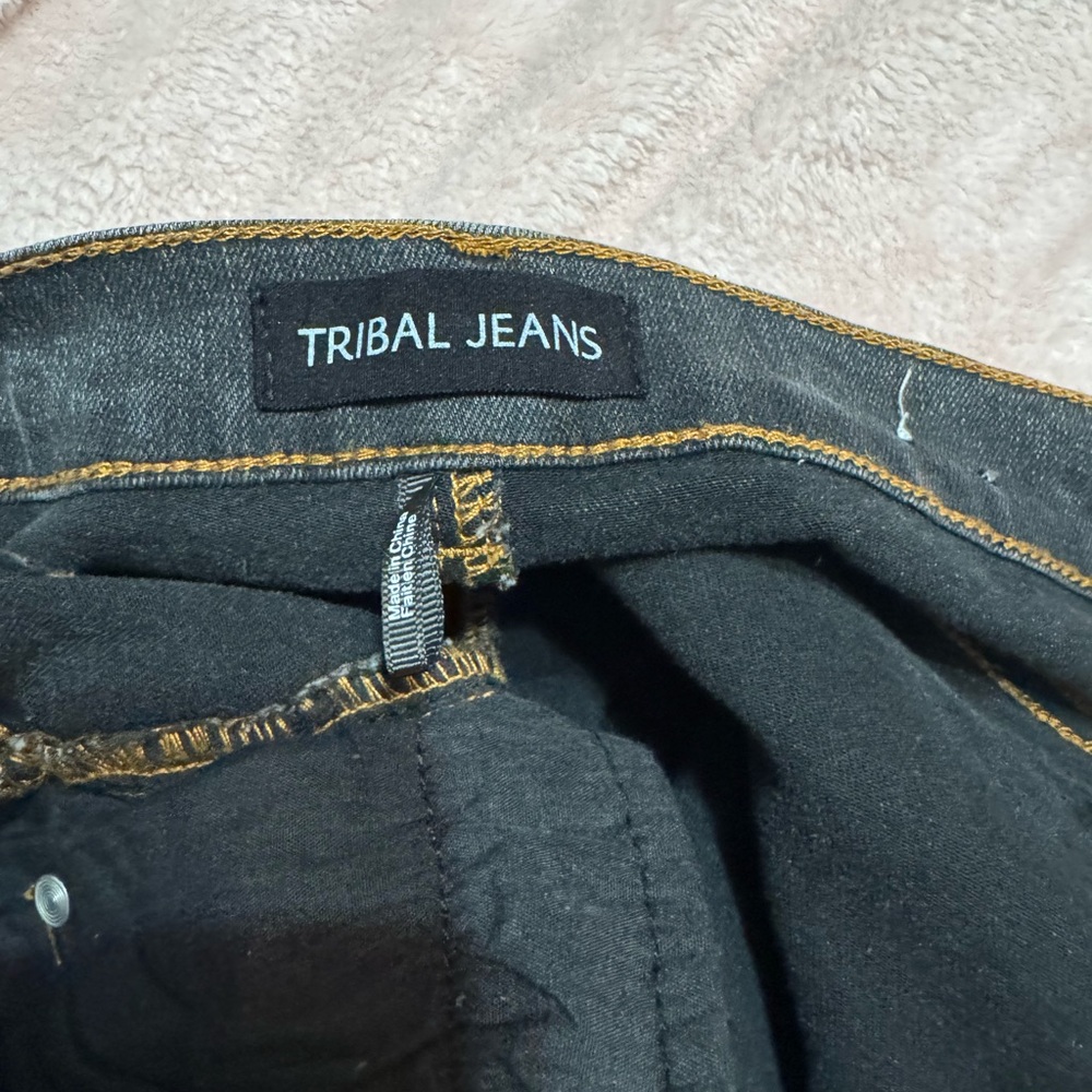 Tribal Women's Black Ankle Jeans